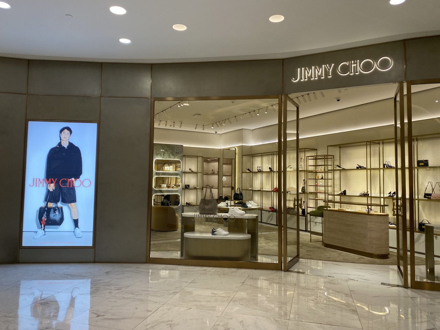 vuong nhat bac jimmy choo 1