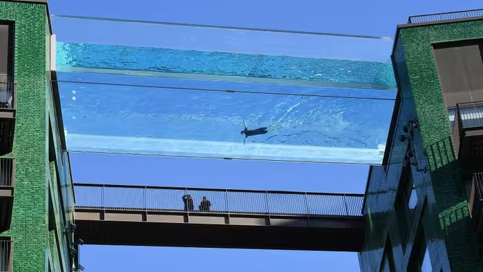 be boi sky pool 7