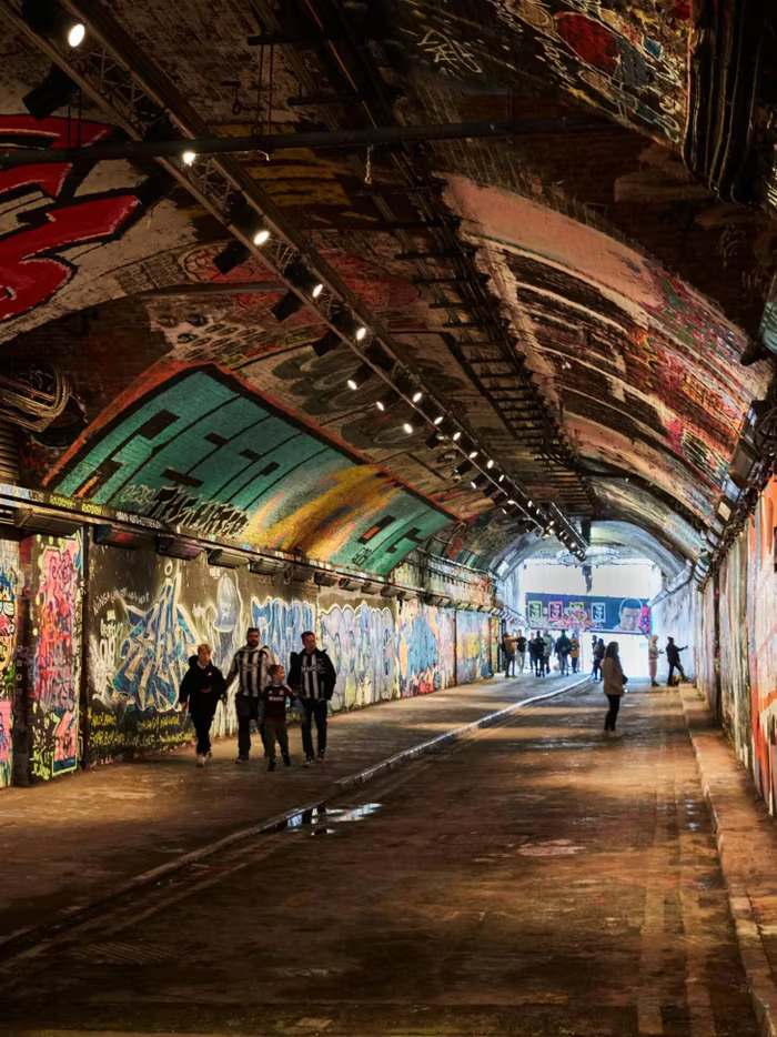 du lich london tiet kiem 1