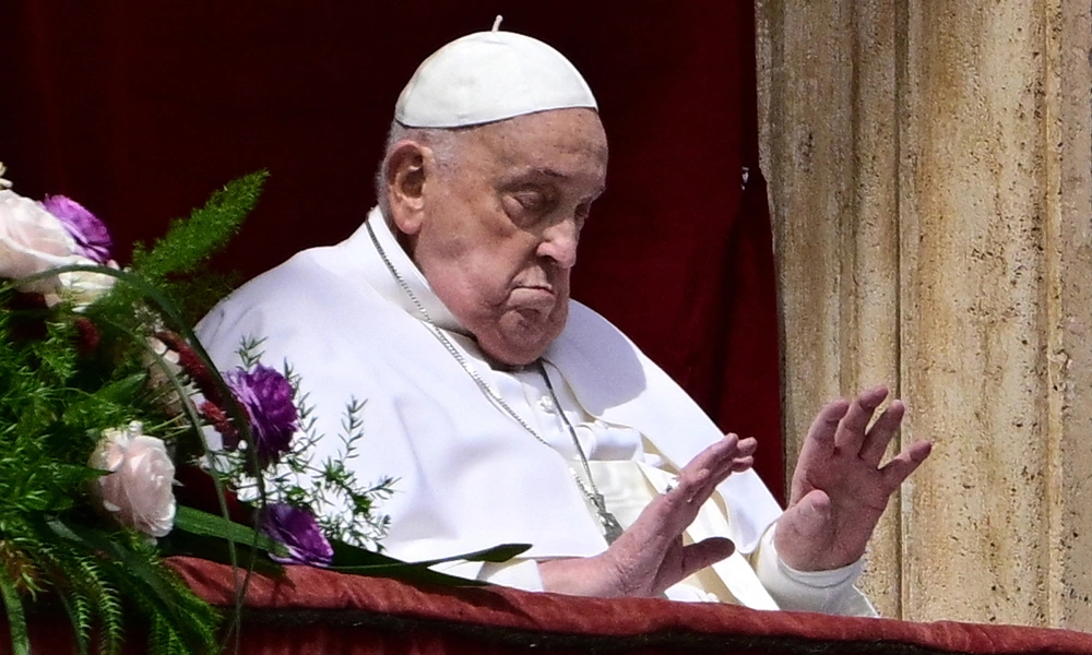 giao hoang Francis lam viec 1