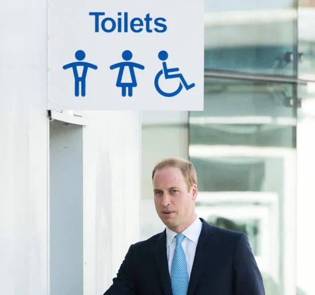 hoang gia toilet