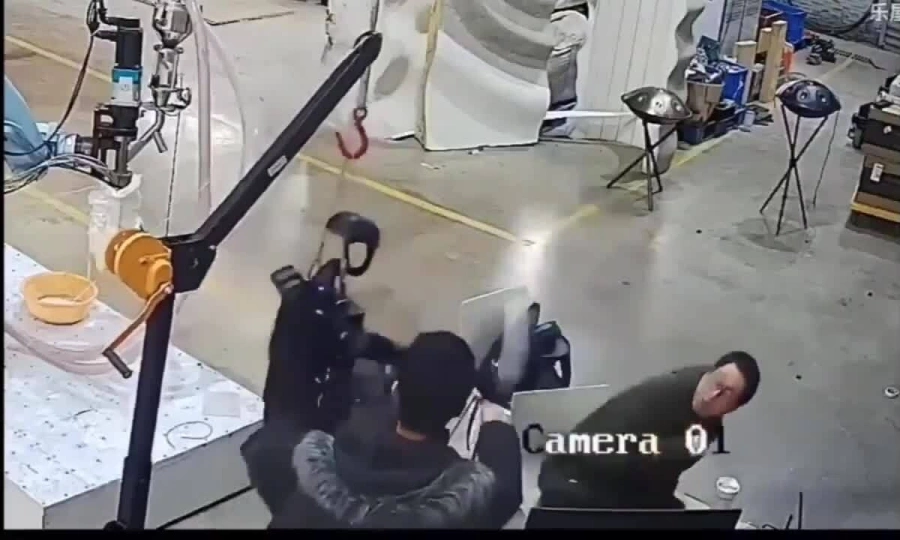 robot noi dien 1