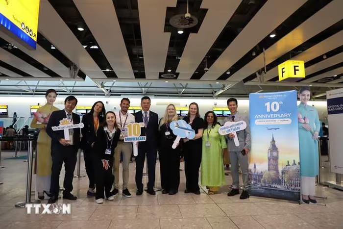 vn airlines 10 nam 1