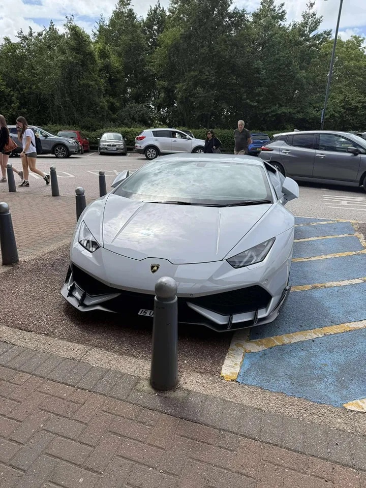 chu xe lambo 1