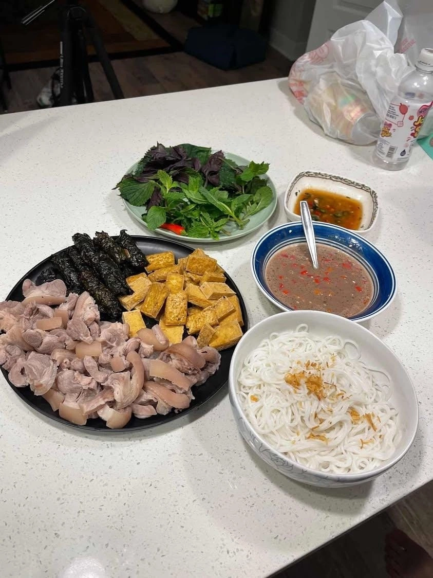 co gai my nau mon viet 1