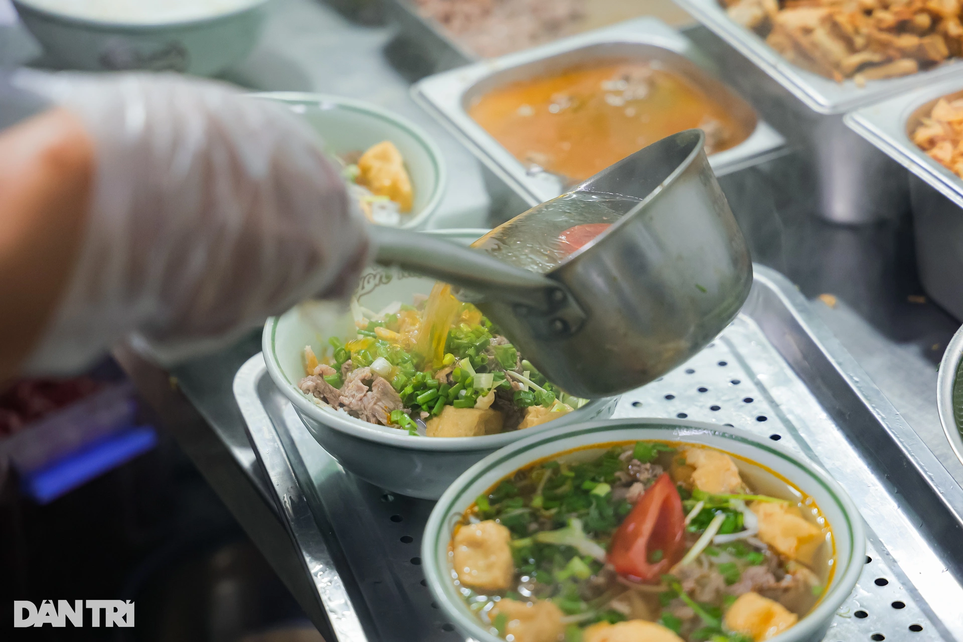 hong dang ban bun rieu 10
