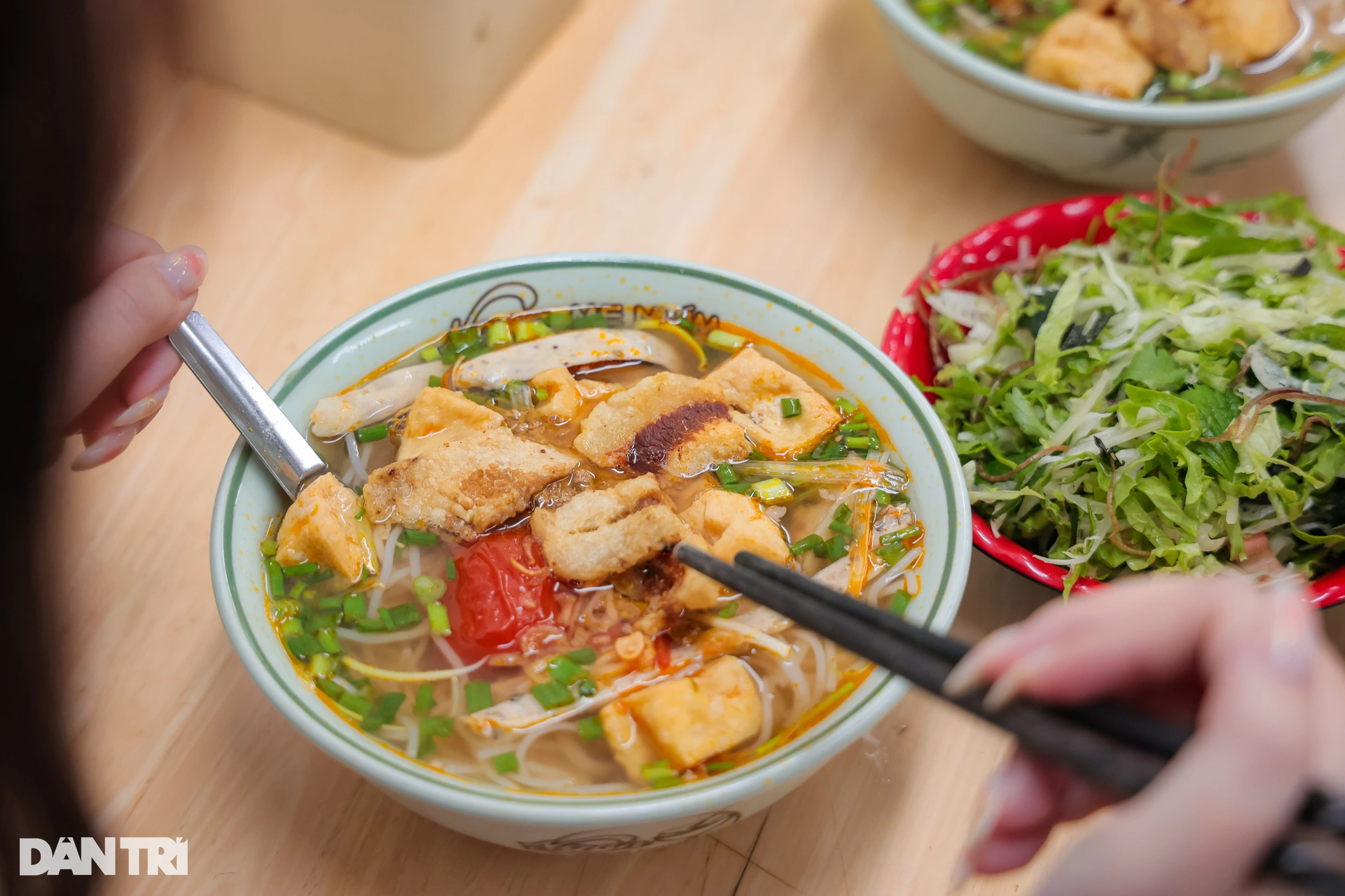 hong dang ban bun rieu 10