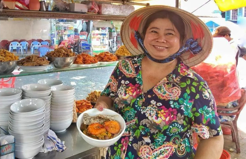 lunch lady