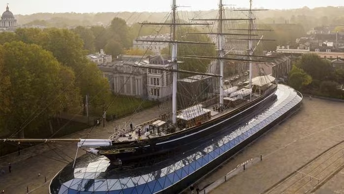 greenwich 12