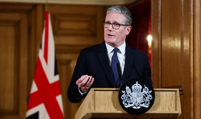 keir starmer phat bieu