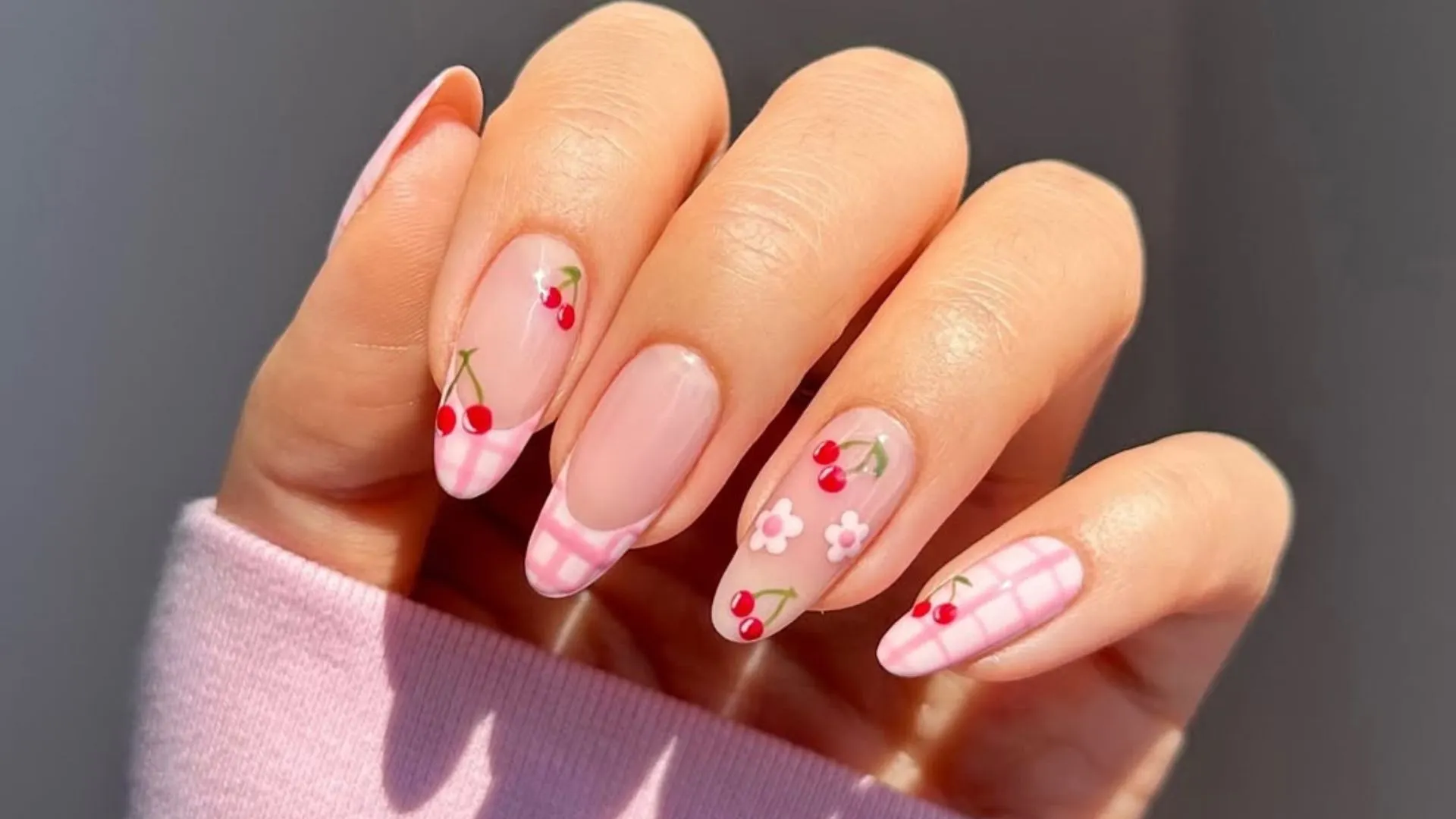nail caro 1