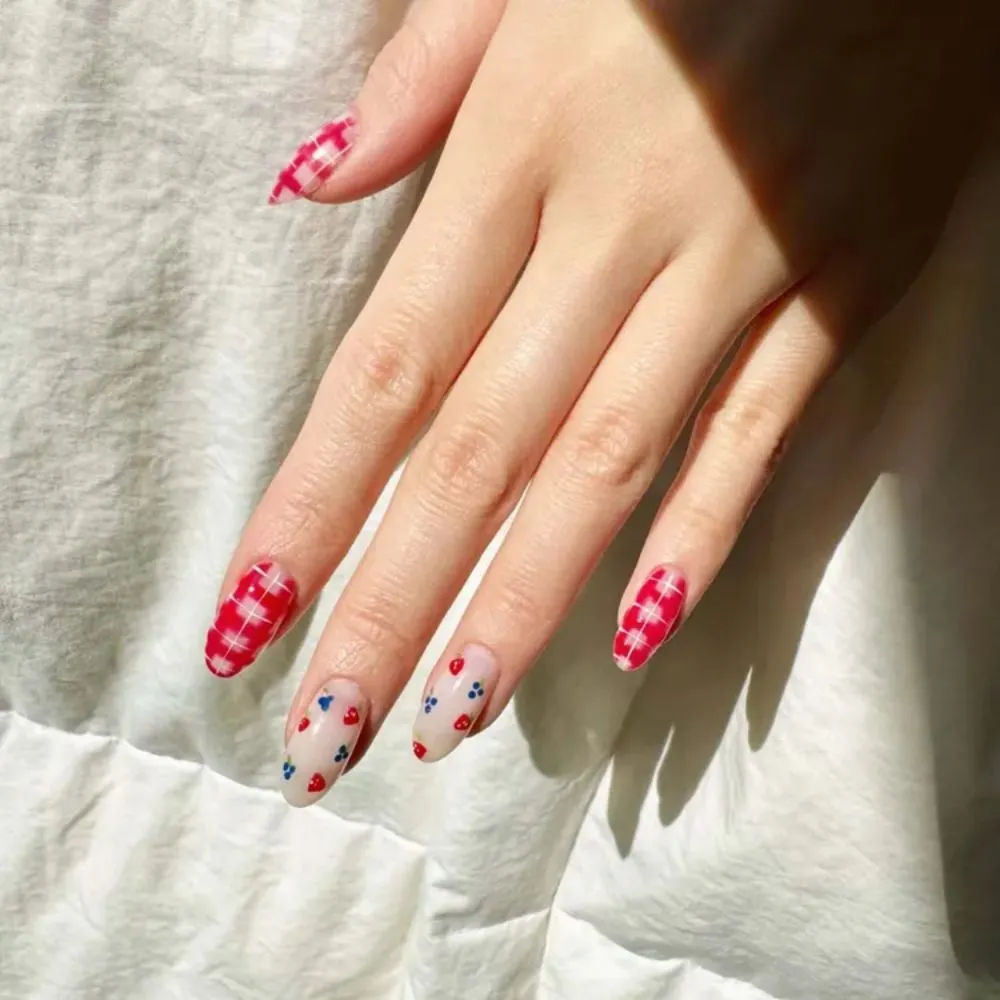 nail caro 1