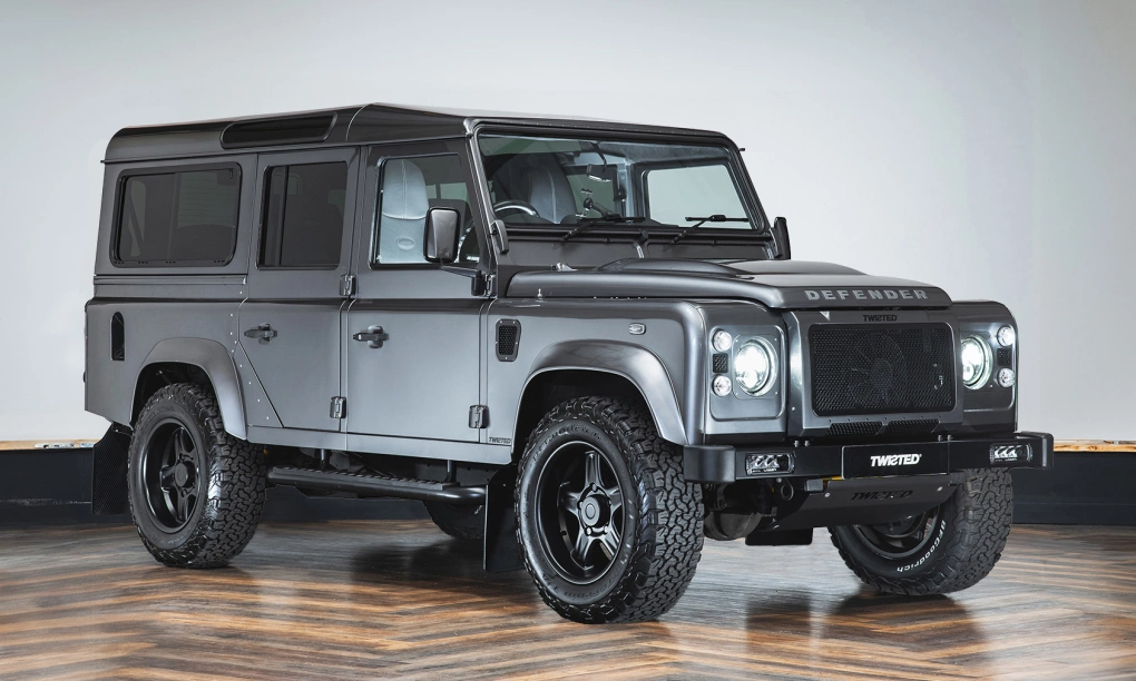 land rover defender 1