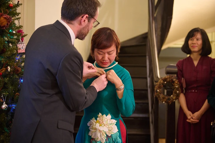 nguoi viet o anh huan chuong mba
