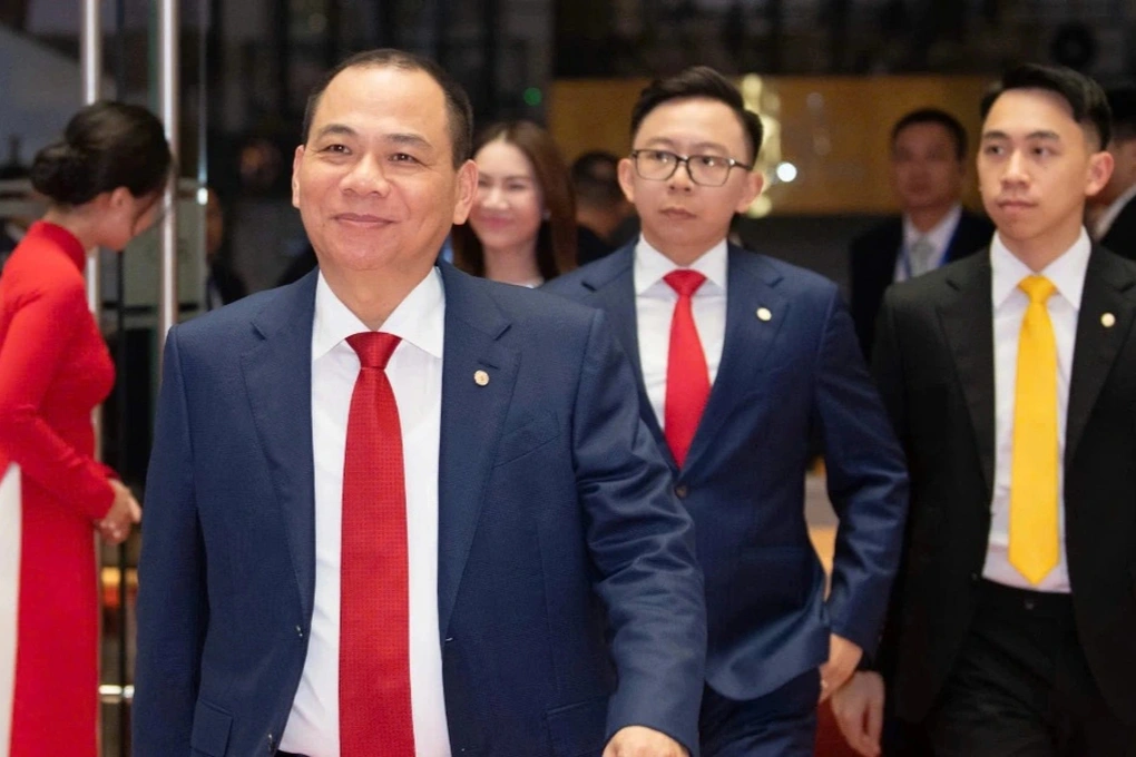 pnv tau vu tru