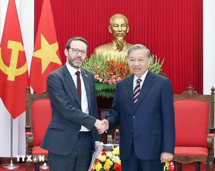 to lam den anh 1