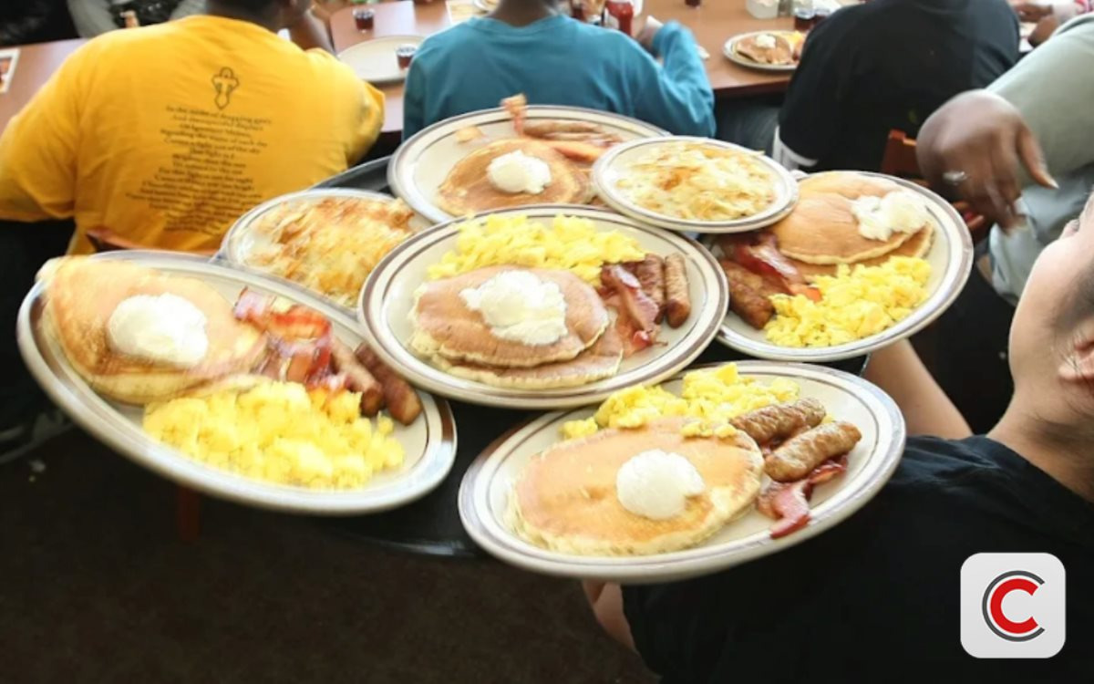 dennys 1