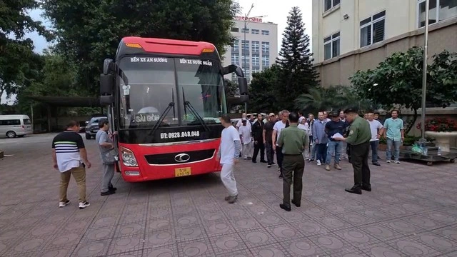 nguoi viet bi truc xuat sai gon 1