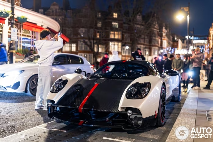 sieu xe Pagani Utopia 11