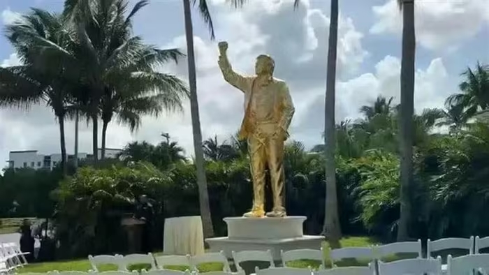 tuong trump 1