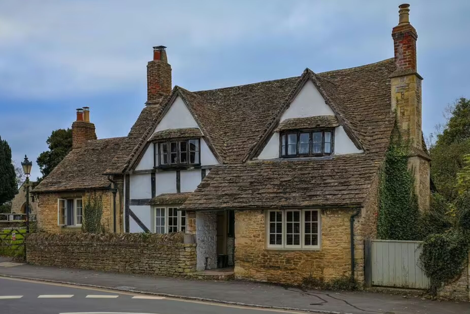lacock 1