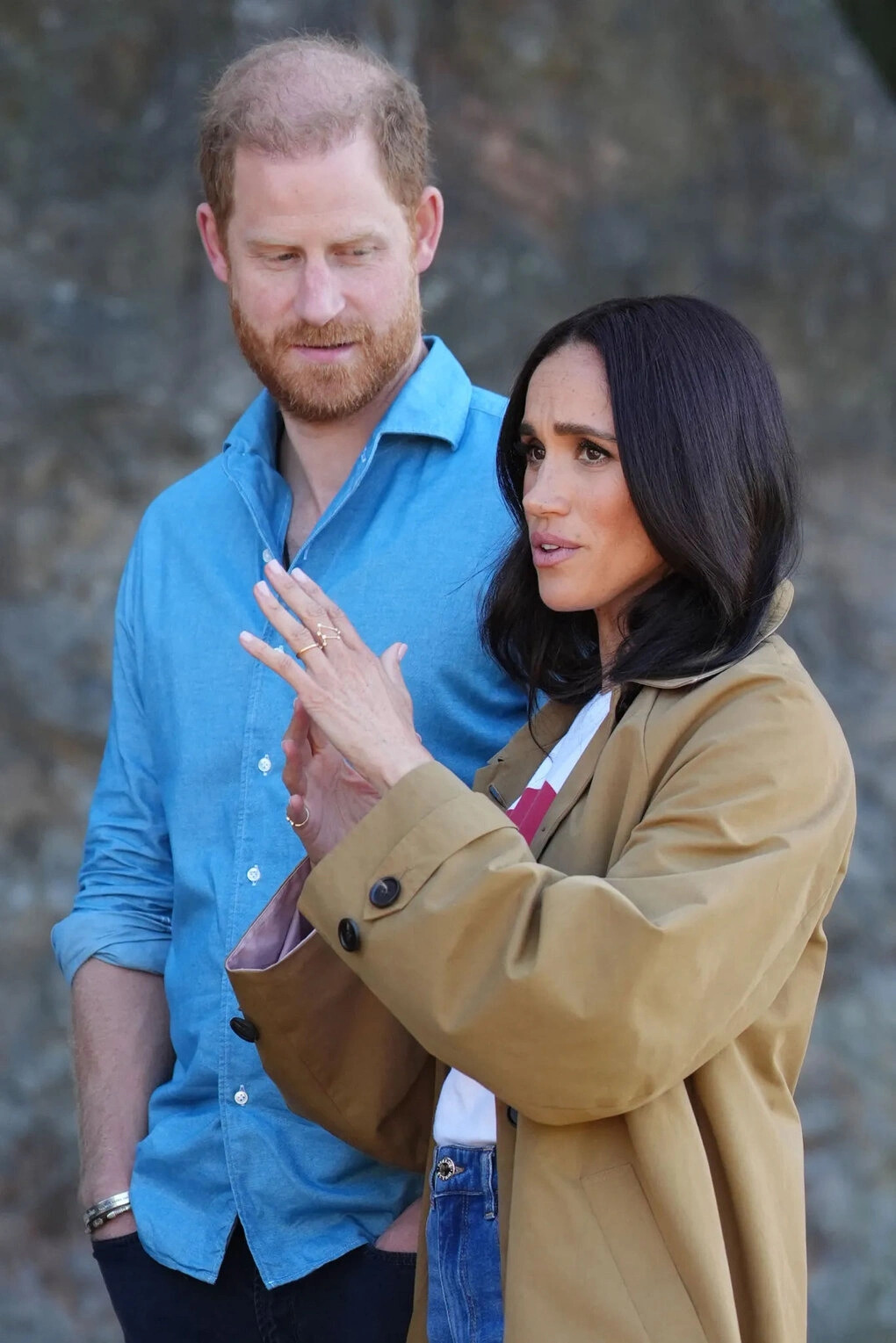 Meghan 'sợ hãi' khi đưa hai con đi học ở Anh