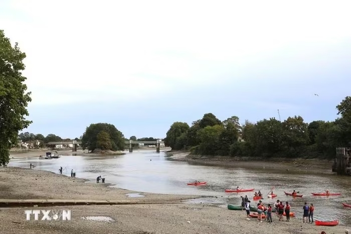 song thames 2