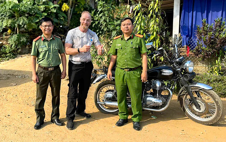 du khach anh lac giua rung quang ngai 1
