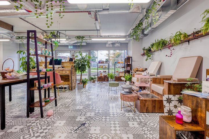 aura organics spa