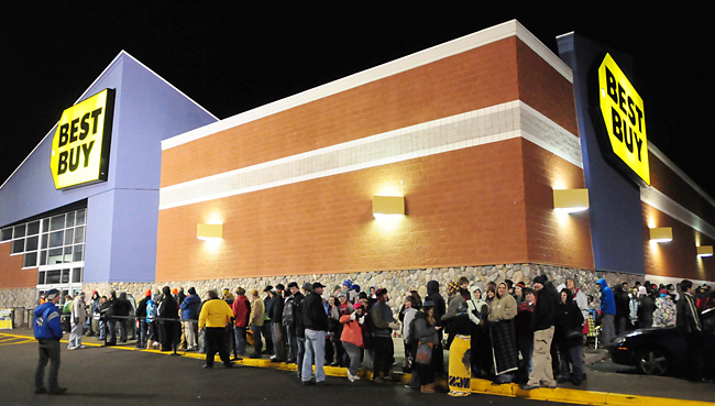 20111125 best-buy-line 33