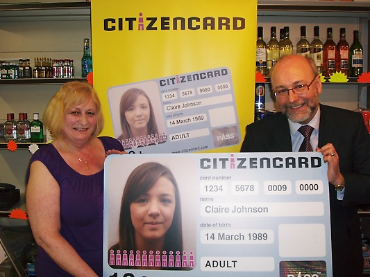 Alex-Julie-Tate-Citizen-Card-18-Feb-20111
