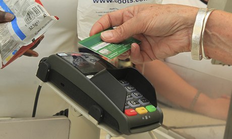 Using-a-contactless-credi-009