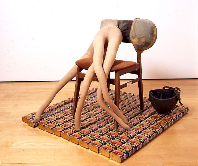 lucas-sarah spamaggedon-2004-uk-640x537
