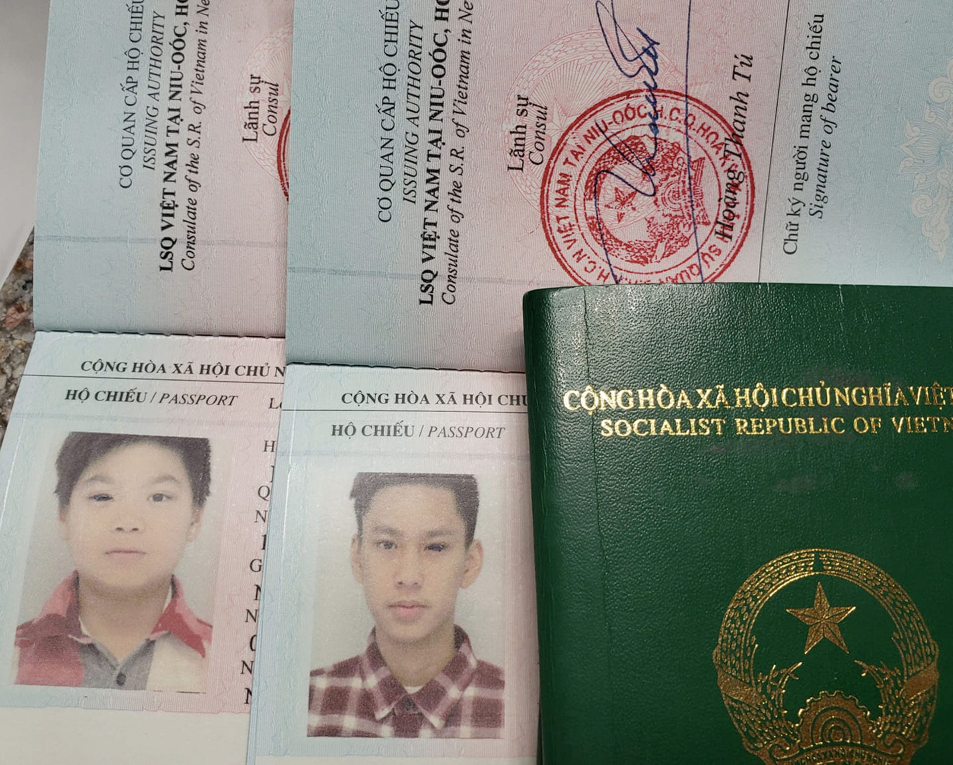 lanh su quan ve bay 1