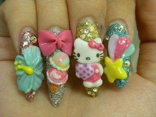 1289189145-nail-phong-cach-nhat3