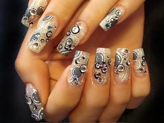 1289189145-nail-phong-cach-nhat4