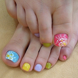 1289973236-nail-chan4