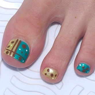 1289973236-nail-chan6
