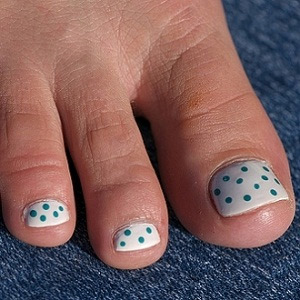 1289973236-nail-chan7