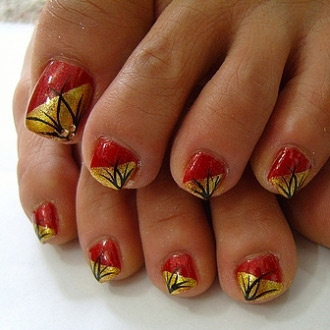 1289973292-nail-chan8