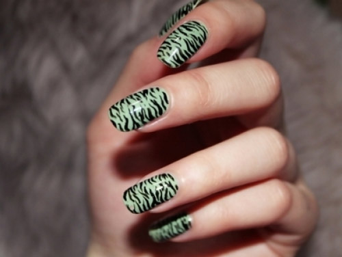 1309777173-nail-dep6