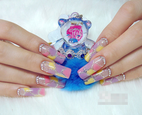 nailtre23jpg1321942081